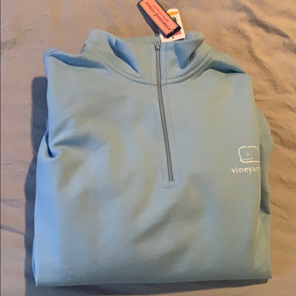 Vineyard Vines sweater